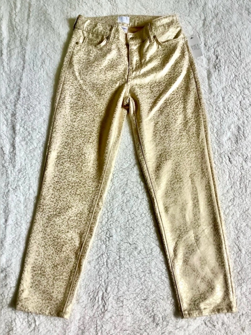 TIME AND TRU MID RISE WOMEN’S SLIM FIT PANTS - GOLD - SIZE 4